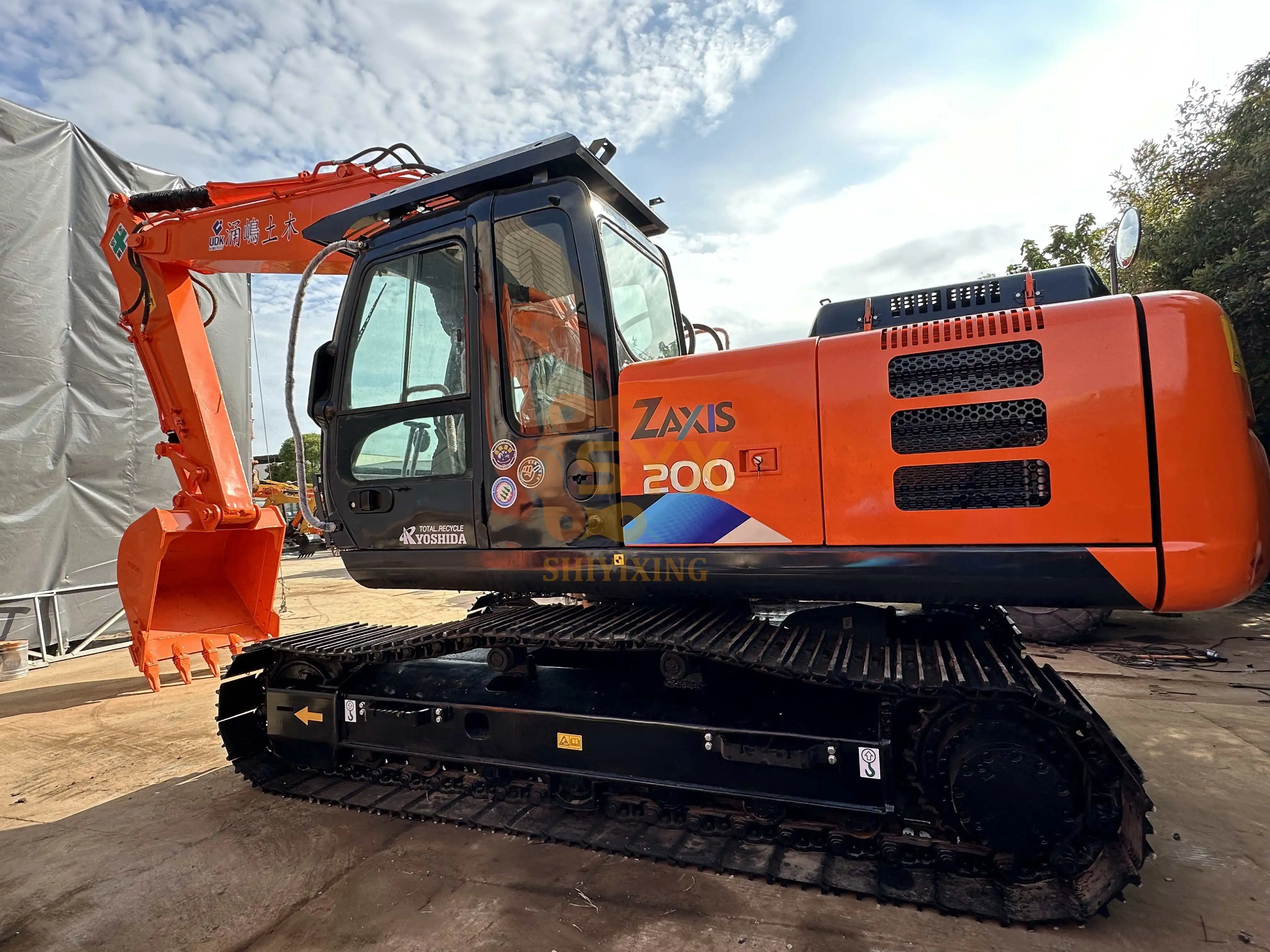 Экскаватор hitachi ZX200 20 тонн лидер продаж оригинальная японская машина экскаватор HITACHI zx200