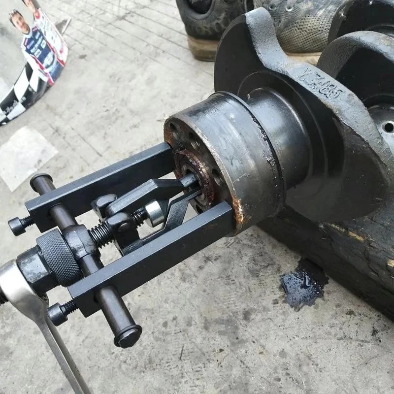Hot Selling Inner Bearing Removal Tool Inner Hole Three-jaw Puller Separation Lifter Dial Wheel Pull Code Winding Vanadium Steel