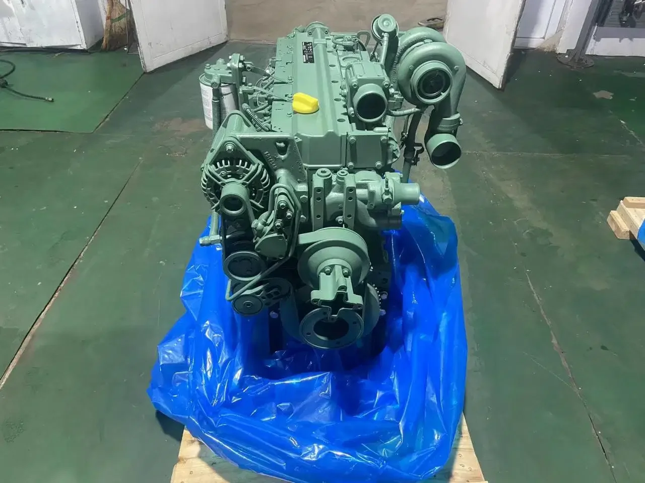 Дизельный двигатель D6d D6e D7d D7e D4d D4e D5d D5e для Экскаватора Volvo