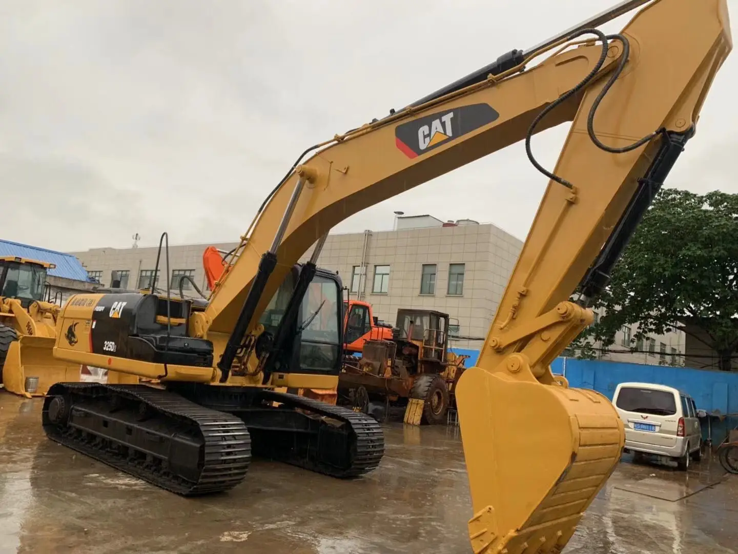 Used Caterpiar 325D Used Cat 320 325 330 excavator from Japan for sale