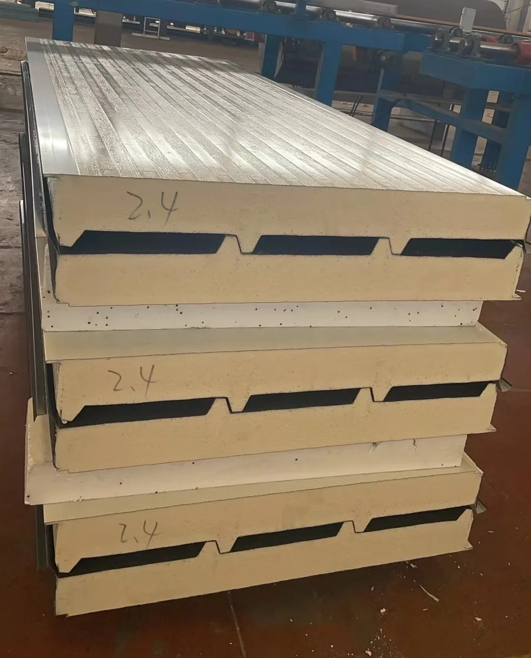 Customized Sandwich Panel Easy Installation Best Price EPS Sandwich Panel for Roof and Wall