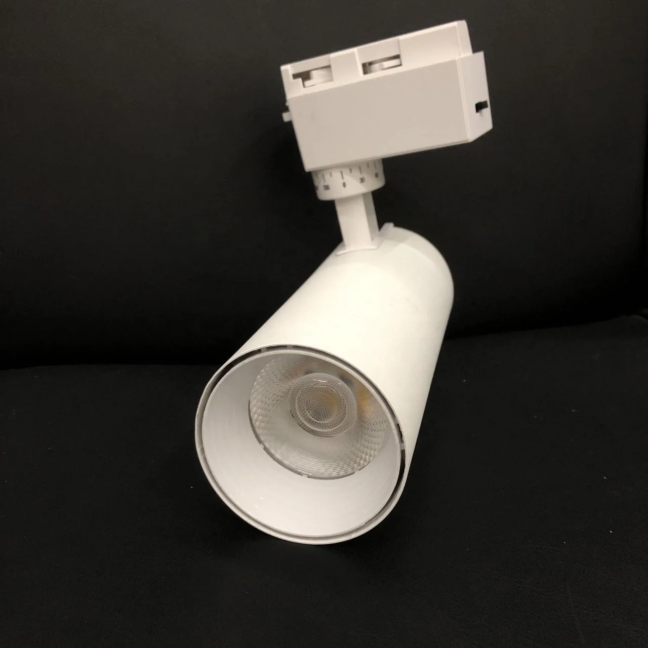 New product two wire led track light 20w 3CCT 2700K3000K4000K 5000K6000K no flicker AC100-265V with for bedroom