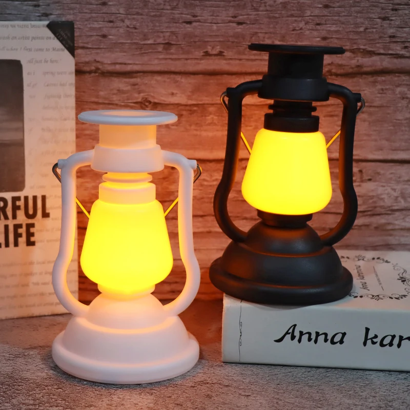 Retro Antique LED Oil Lamp Miners Lantern for Garden Hanging Flickering Plastic Antique Lantern