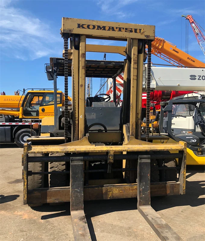 New stock used Japanese forklift Komatsu FD100 Original components low working hours