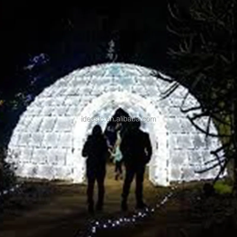 Outdoor lighted Christmas light art displays walk through igloos sculpture for commercial zoo light show