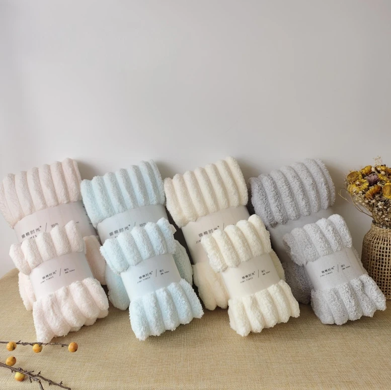 Hotel Luxury microfiber bath towels Wholesale custom coral fleece bath towel set Thickened Absorbent nature face towels