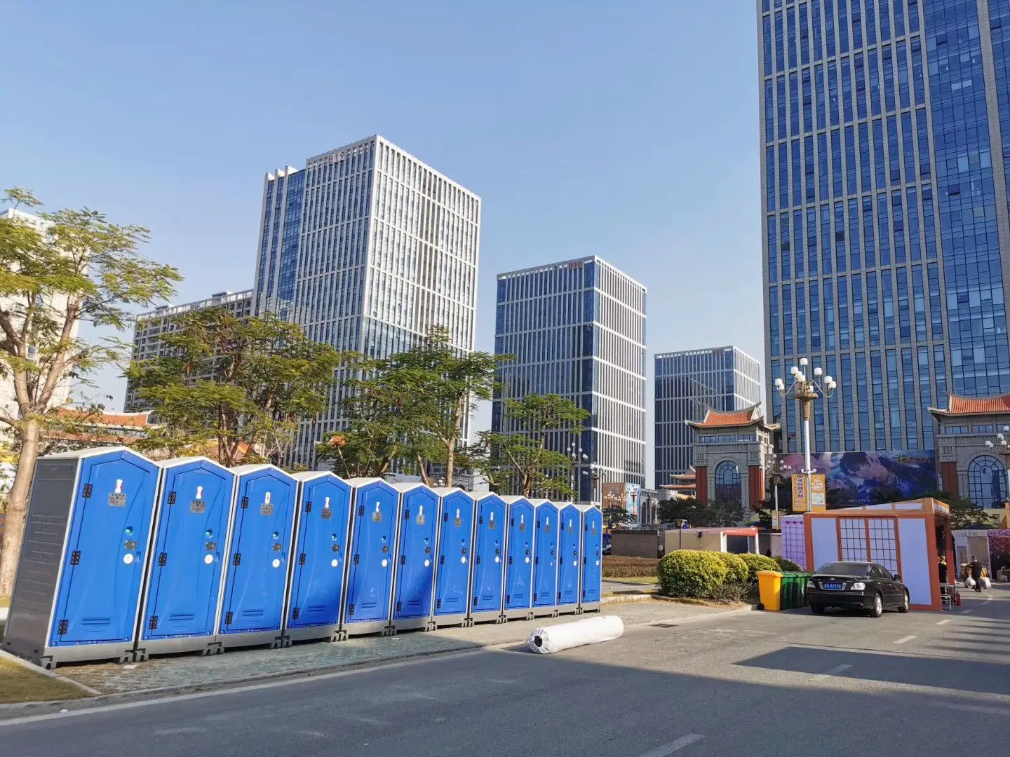 Porta loo light weight portable toilet