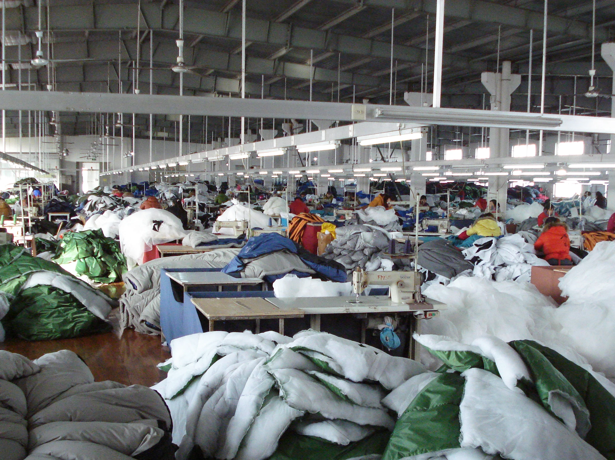 Personalized Twin Two Person Hooded Rectangular Outdoor Sleeping Bag with Plaid Flannel Lining Splicing to Be Double Solution