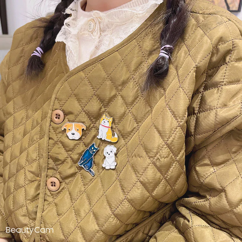 China good quality factory directly sale animals metal pins badge wholesale custom cartoon soft enamel pin corgi with jackets