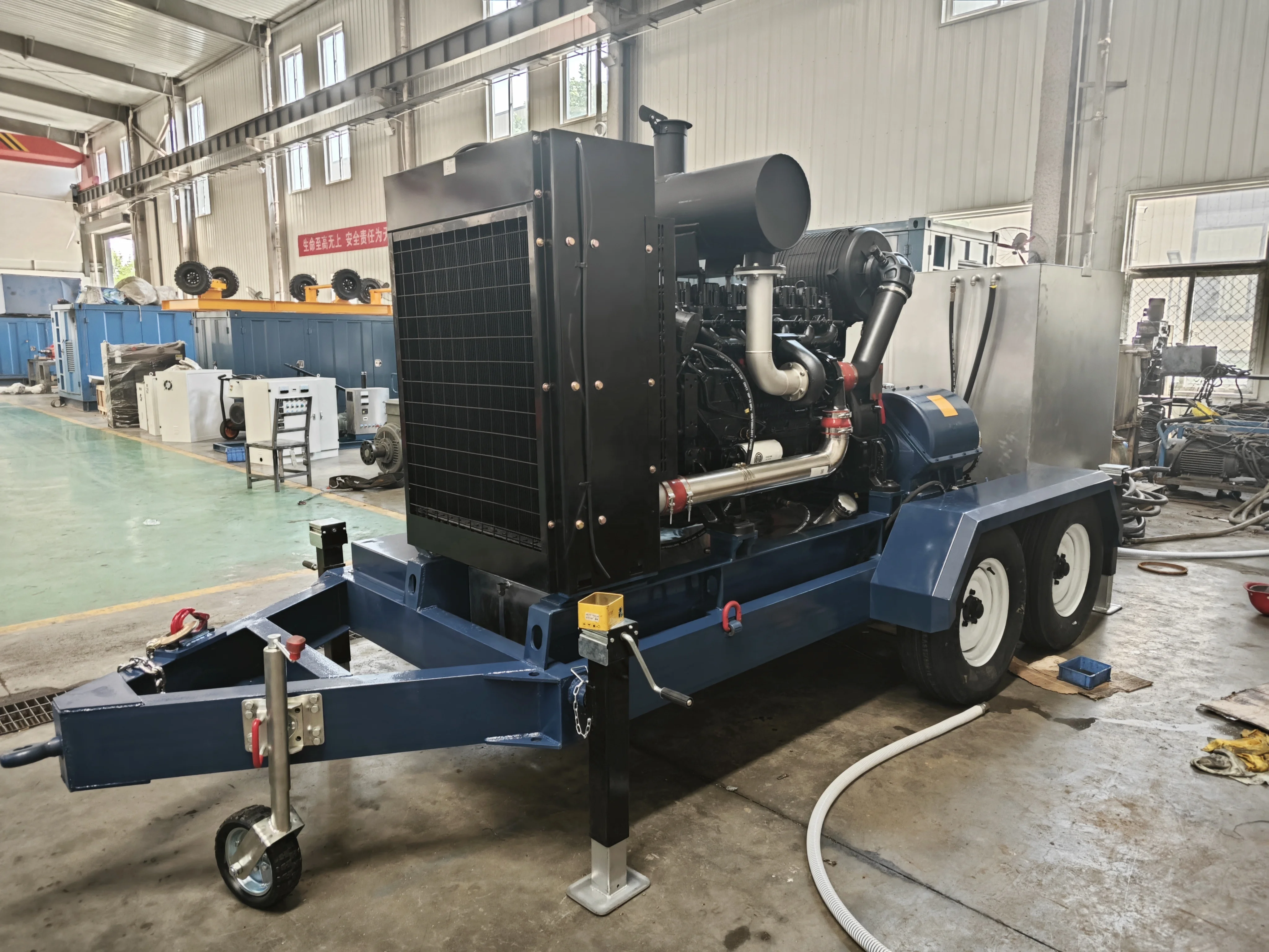 2000bar Water conservancy and hydropower station flushing roughening equipment high pressure cleaner for sale