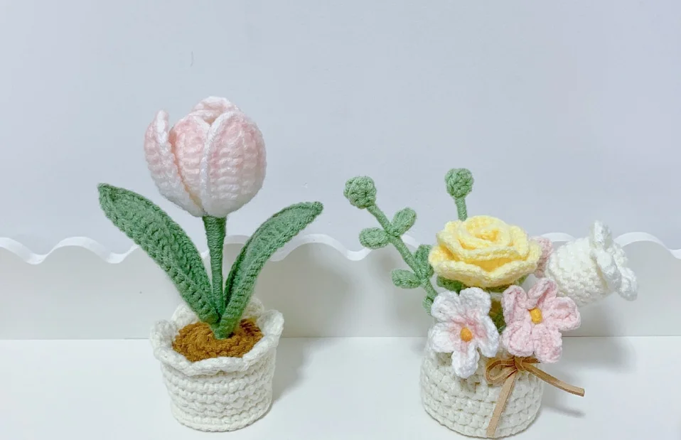 2023SYWhite Roses Artificial Flowers Crochet Potted Plant Wedding Decorative Vases for Home Decor Bride Bouquet Foam Craft Gifts