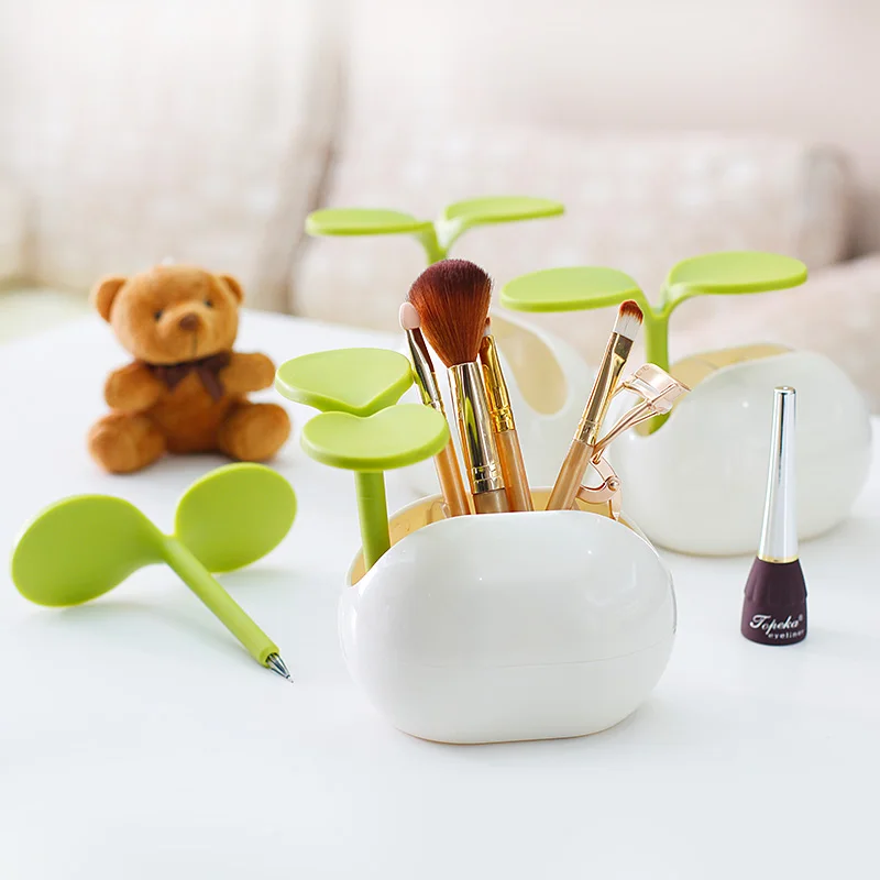 
Original Design Plastic Unique Stationery Pen Holder Children Desktop Pen Holder 