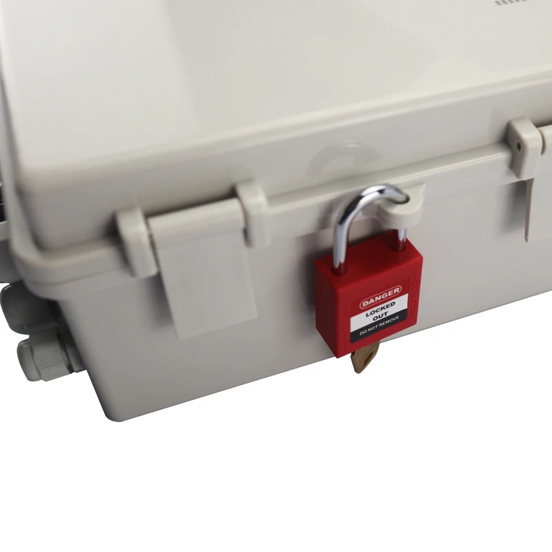 CHYT 4 Input 1 Output 600V Outdoor Waterproof IP65 PV Solar ABS Surge Lightning Protection DC Combiner Box