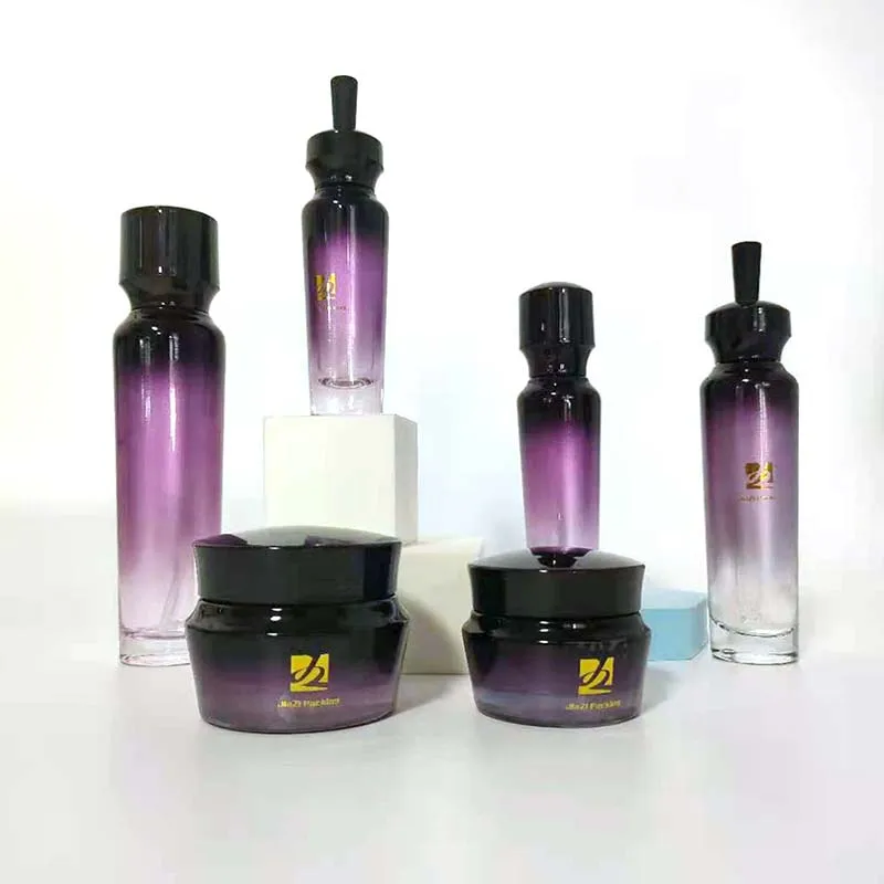 luxury cosmetic glass mist press spray bottle 30ml 50ml 1 Ounce black glass lotion pump bottle with black sprayer