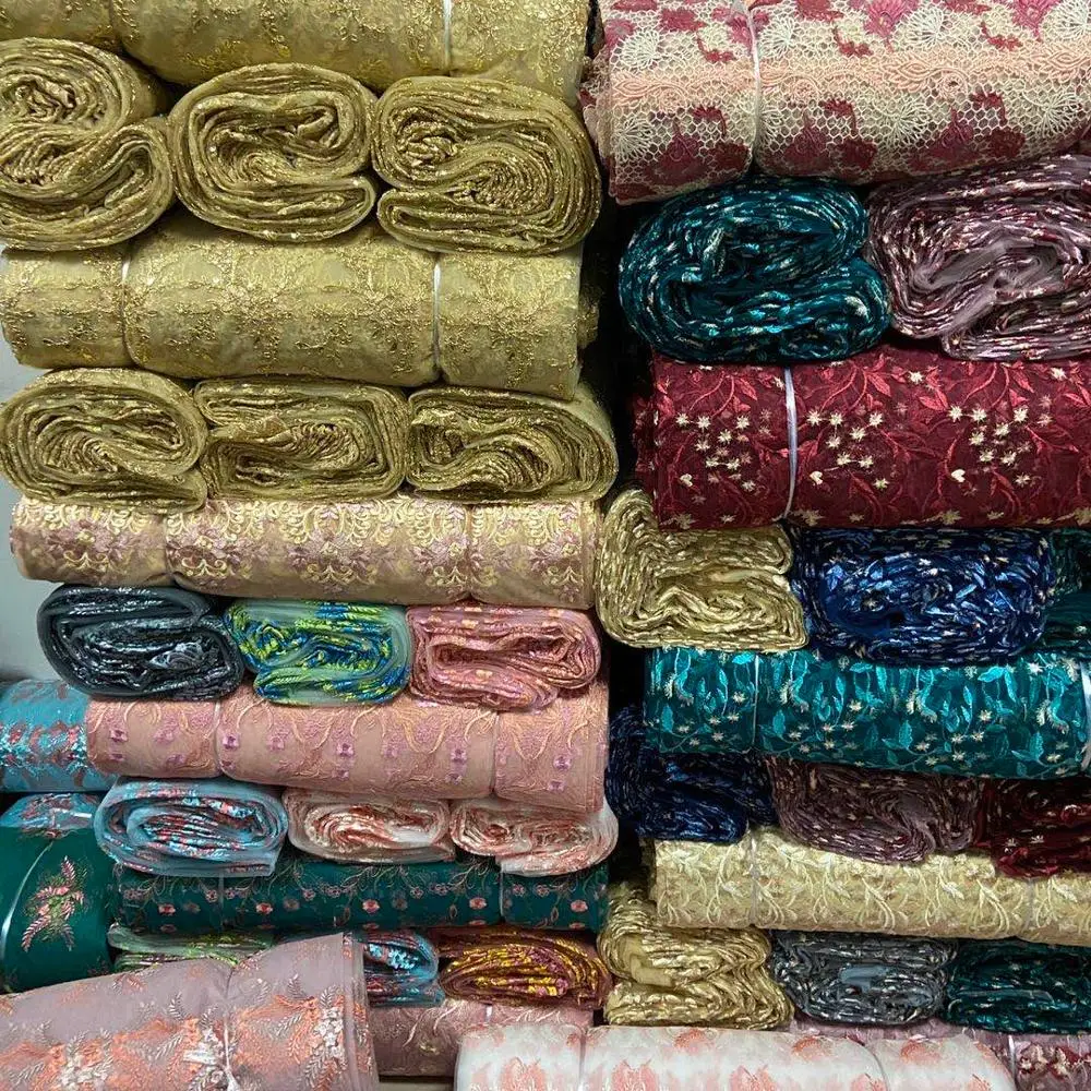 Beautifical flower tulle embroidery fabric Mexican embroidered fabric for garment