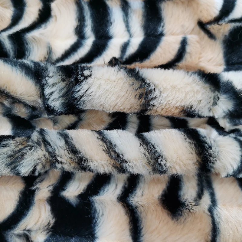 
faux fur fabrics /pv plush fabric/ knitting fabric 