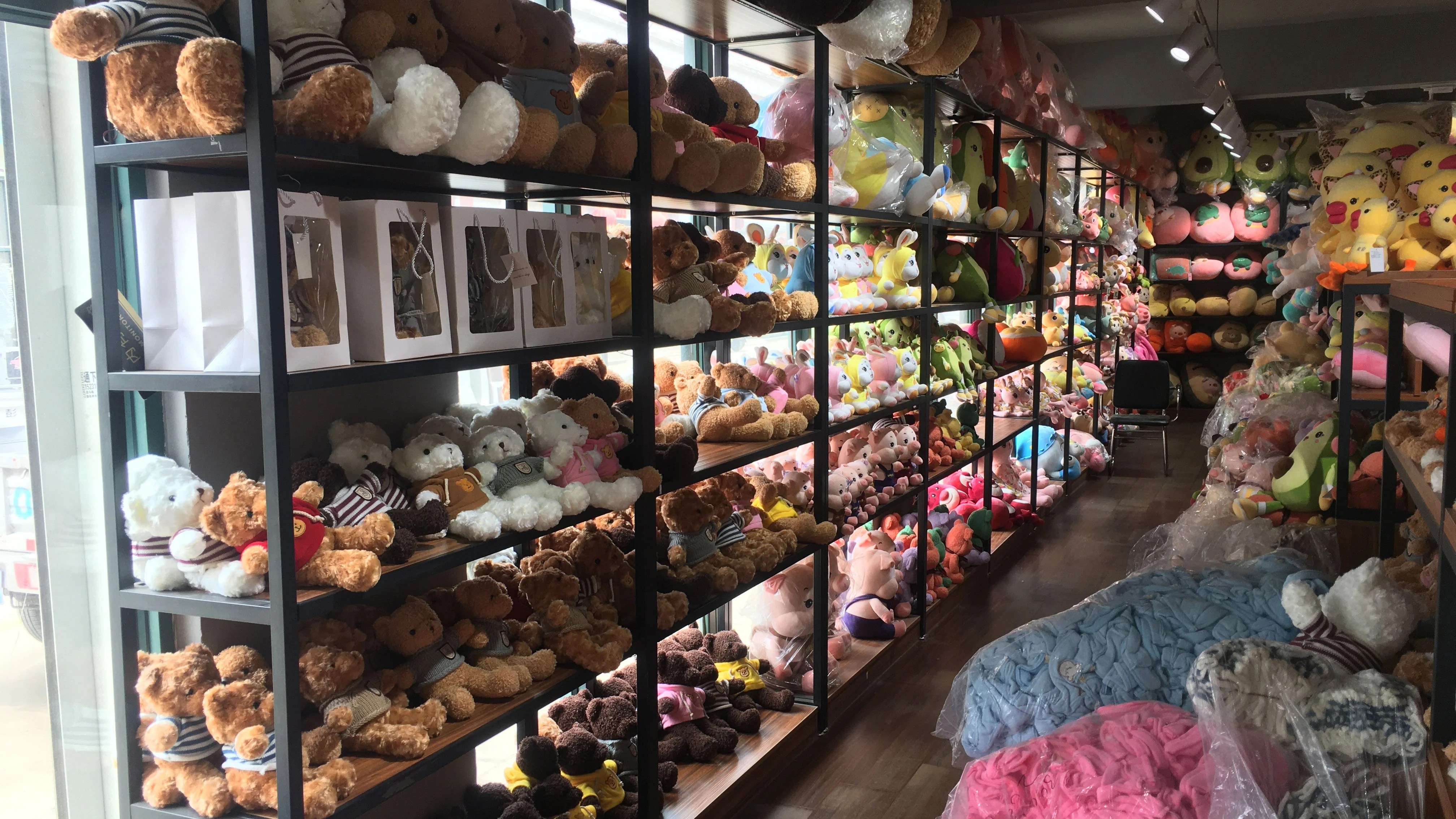 Customized Heart Shape Big size Soft Cuddly Plush Stuffed Giant Teddy Bear