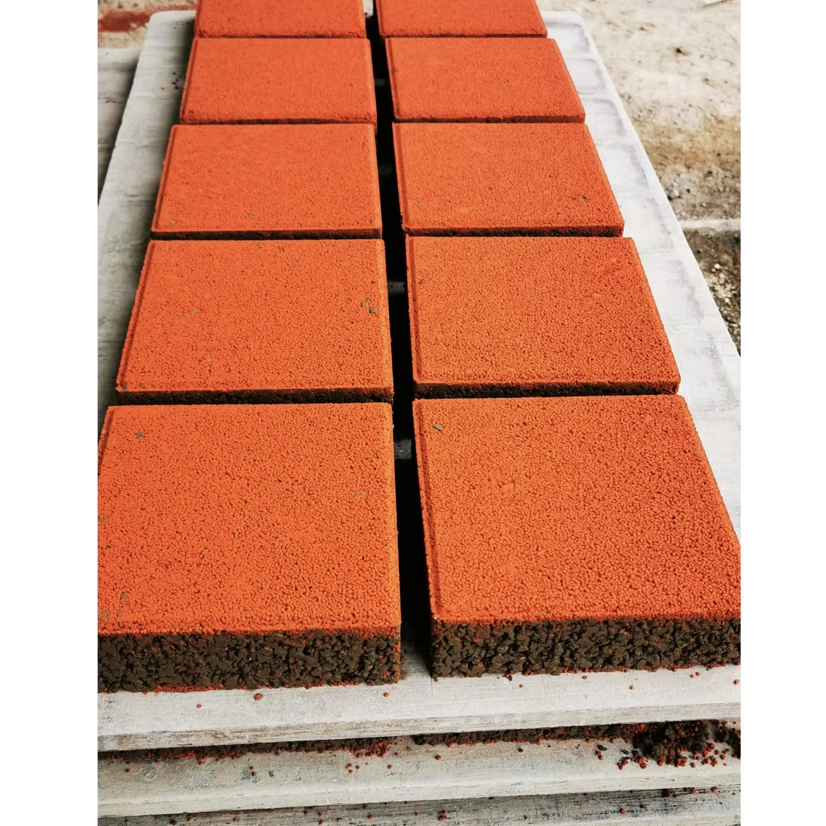 Красочные Керамические кирпичи из оксида железа для строительства тротуаров твердые автоклавные огнеупорные тонкие бетонные брусчатки