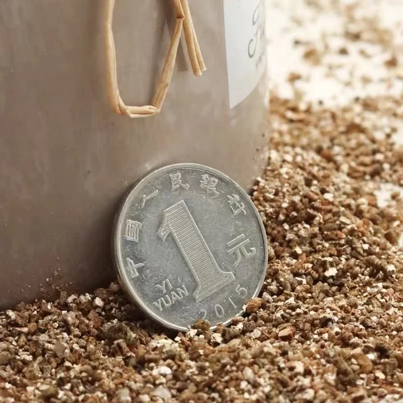 Golden Expanded Vermiculite for Agriculture and Horticulture /Vermiculite Concentrate
