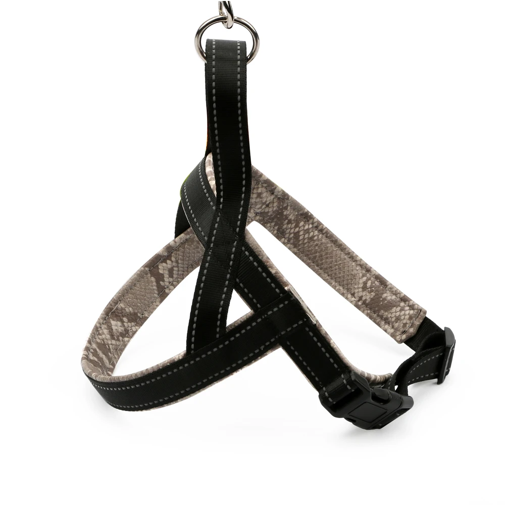 Snake PU Leather E-frindly Fashion Harness OEM Custom PU Leather dog harness Soft Contrasting color design leather dog harness