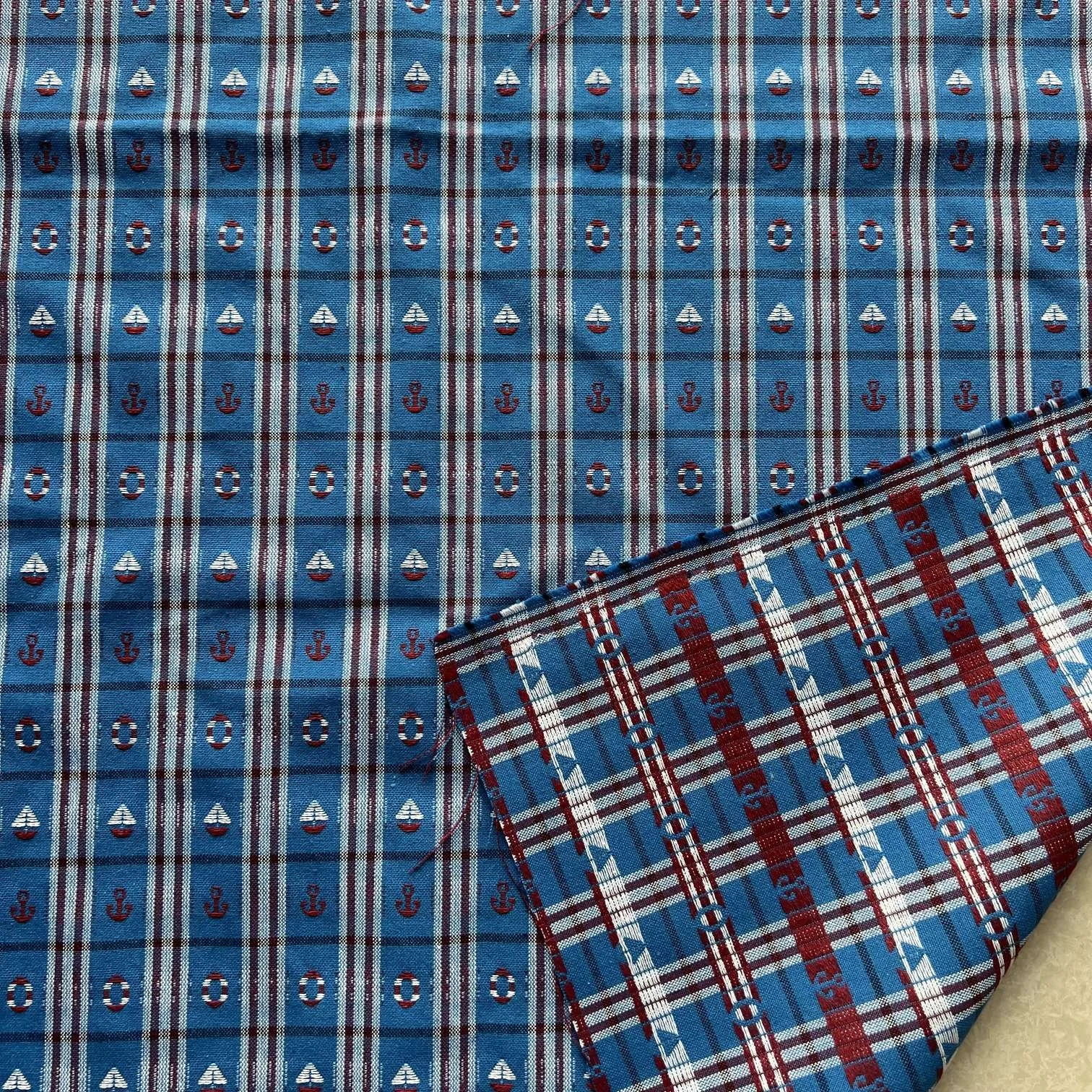 Fashion wholesale price British style stripe woven jacquard blend 60 polyester 40 cotton fabric for clothing