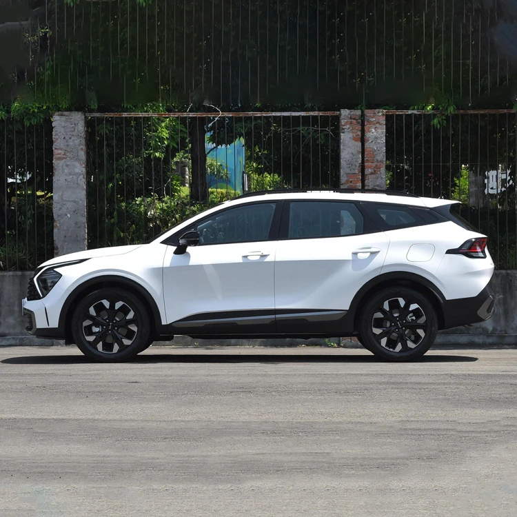 Wholesale Kia Sportage SUV New 240km/H AWD Car with Left Steering for Family Use and Travel Hot Selling Vehicle Made in China