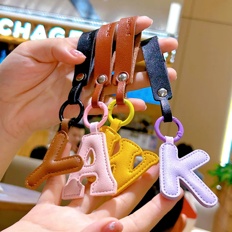 Wholesale Custom Leather Letter keychain A-Z Alphabet Initial Keychain Sets PU Leather Keychain With Leather Strap