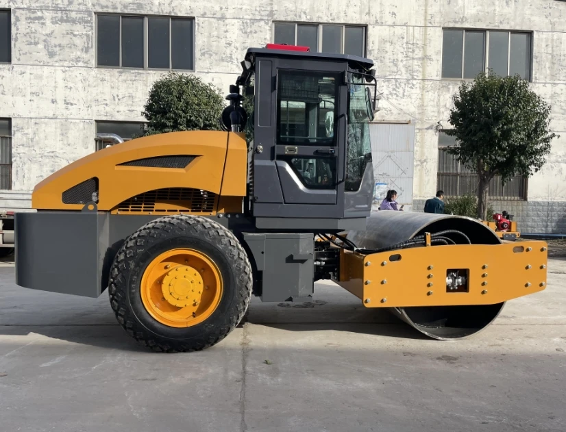 Compact Road Roller Weight with 8 Ton Capacity and Vibratory Features