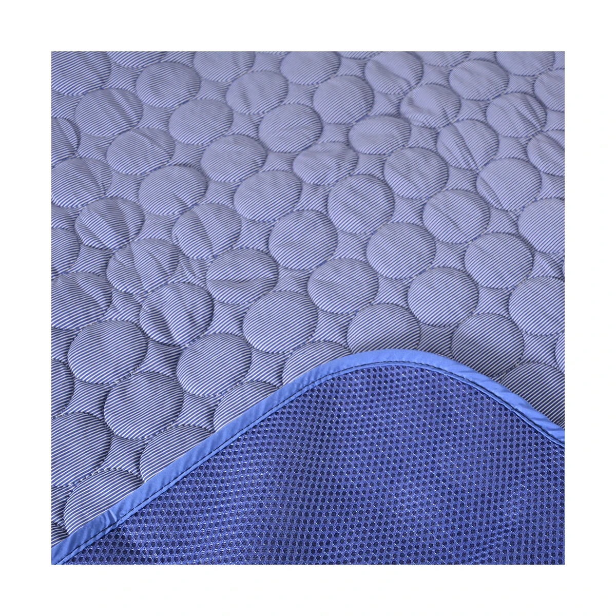 HNXX Waterproof And Reusable Summer Large Pro Non Toxic Cats Bed Pet Cooling Mat For Dogs