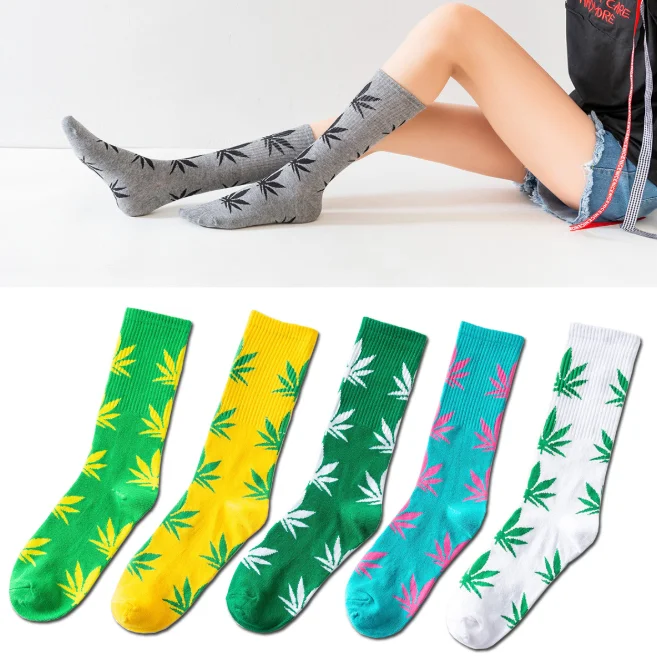Multicolored Maple Leaf Printing Hip Hop Crew Socks Funny Street Weed Socks