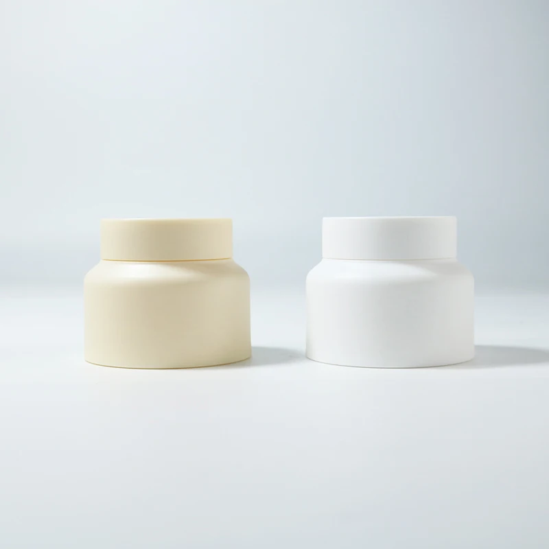 Customized Logo 30g 50g 80g 100g White Scrub Body Milk Scrub Clean Mud Film PP Jar Plastic Cream Empty Cosmetic Jar
