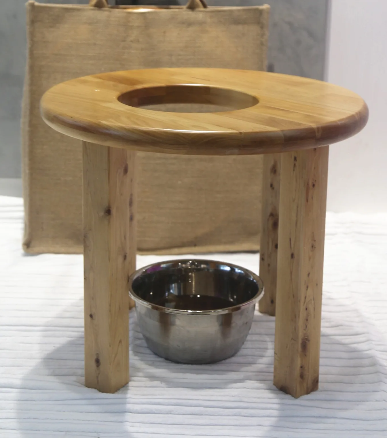 2021 new arrival products  removable cheap Yoni Steam Stool Cedar wood V steam stool  Vagina sauna factory price wholesale