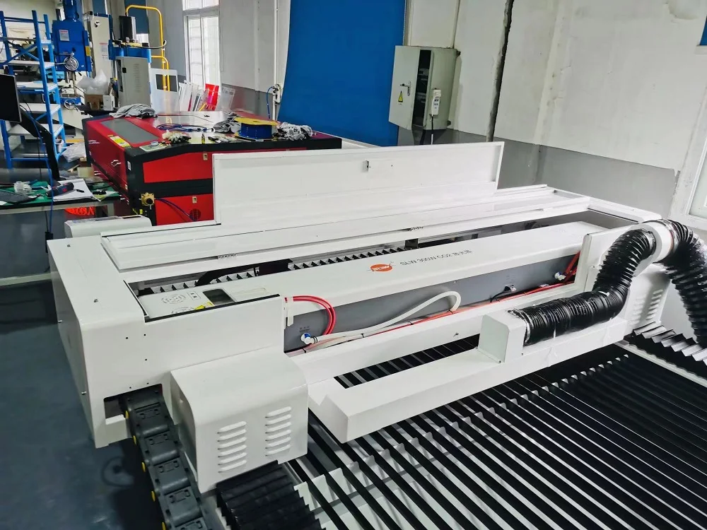 Factory price Ruida 1325  80W 100W 150W 300W CO2 laser cutting machine for cutting acrylic wood