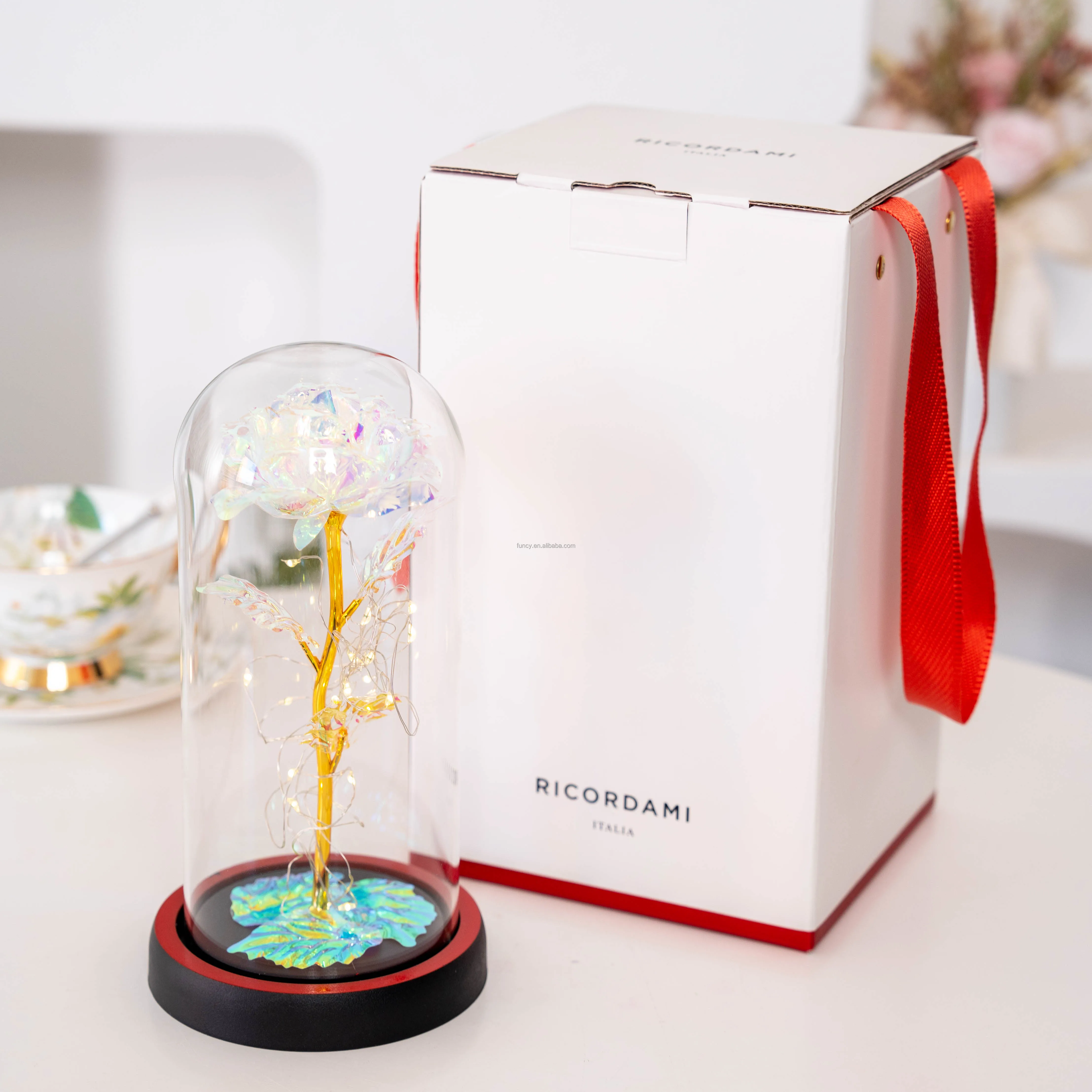 High Quality Birthday Wedding Homes Gift Led Light Up Flower Modern Style Enchanted Artificial Galaxy Rose in Glass Dome