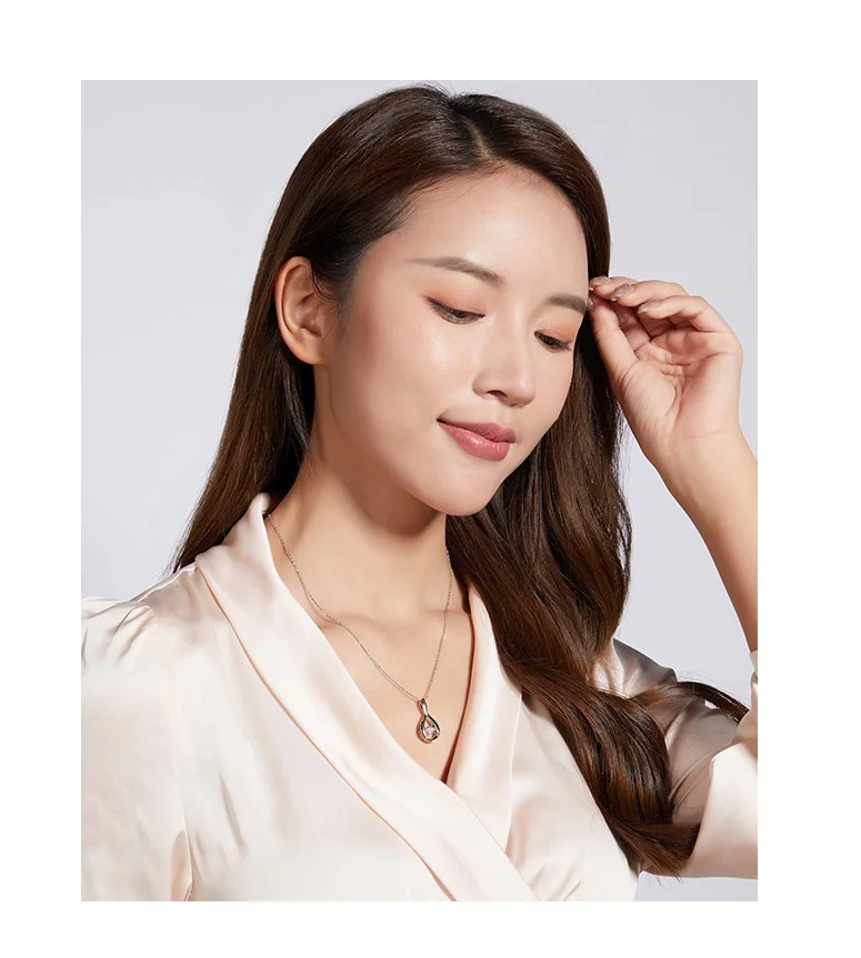 Hot Sale Factory Direct Bling-Bling White Moissanite Real Gold Diamond Necklace With Your Design