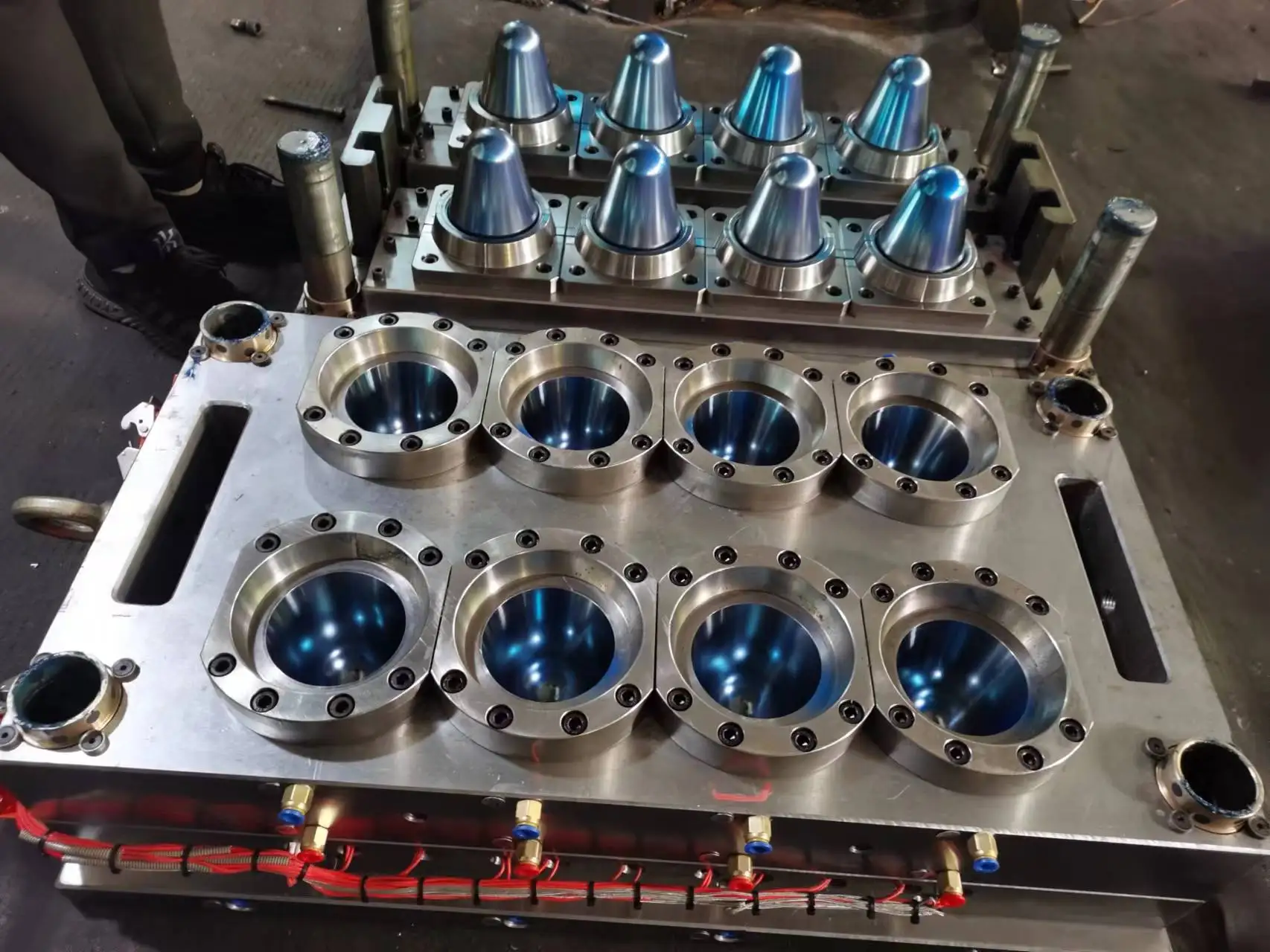 Plastic Injection Mold PET Bottle Tube Embryo Capsule mold Bottle Preform mold