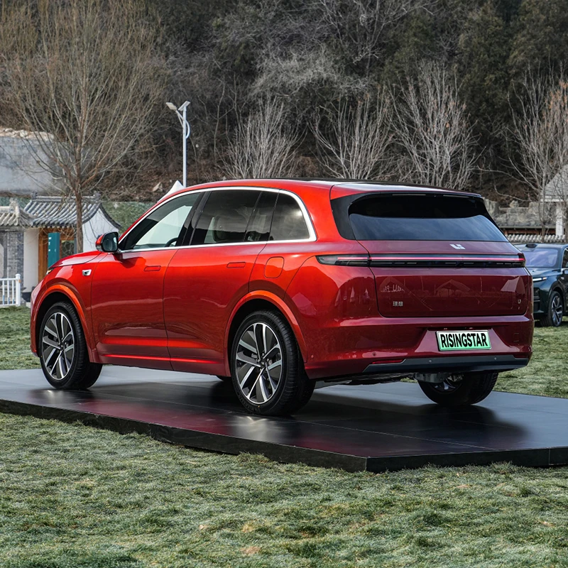 New Design Li Auto L7 Flagship 5-Seat Family Extended-Range Red Electric Car SUV with Long range