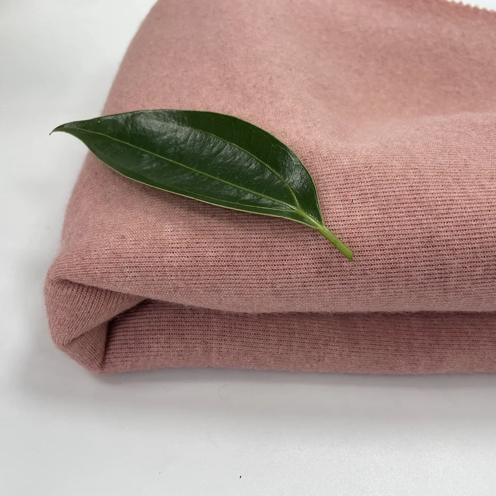 China Supply Custom Knitted Plain Lining Blanket Lay Magenta Small Wool Fleece Fabric