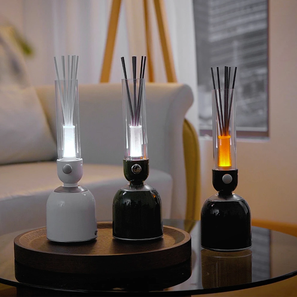 Vintage Feel Lamp: Aromatherapy Diffuser with Wireless Connectivity
