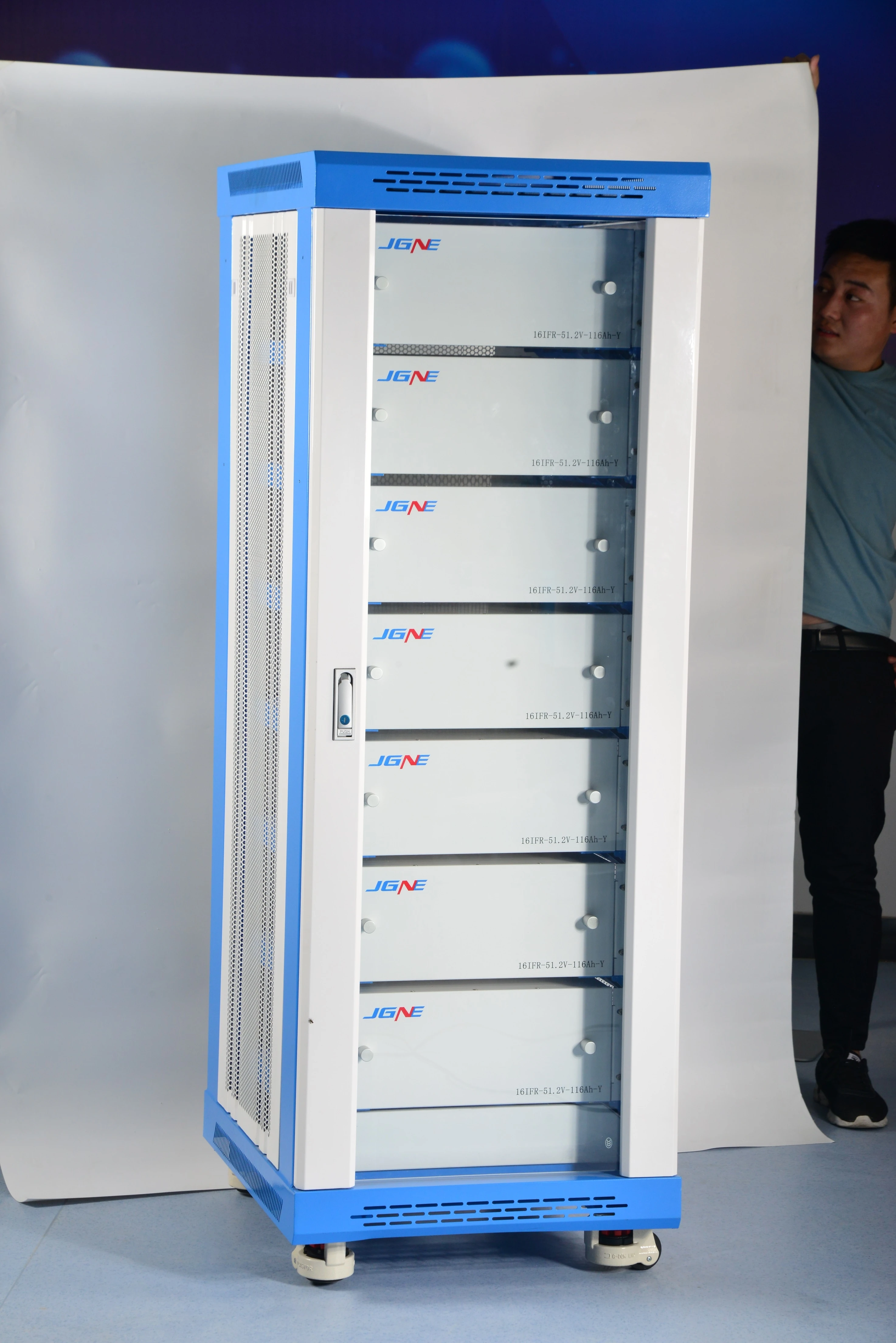 JGNE  Solar System Power Energy Wall LiFePO4 Battery 5Kw 7Kw 10Kw 20kw Solar System Home Solar Energy System with inverter