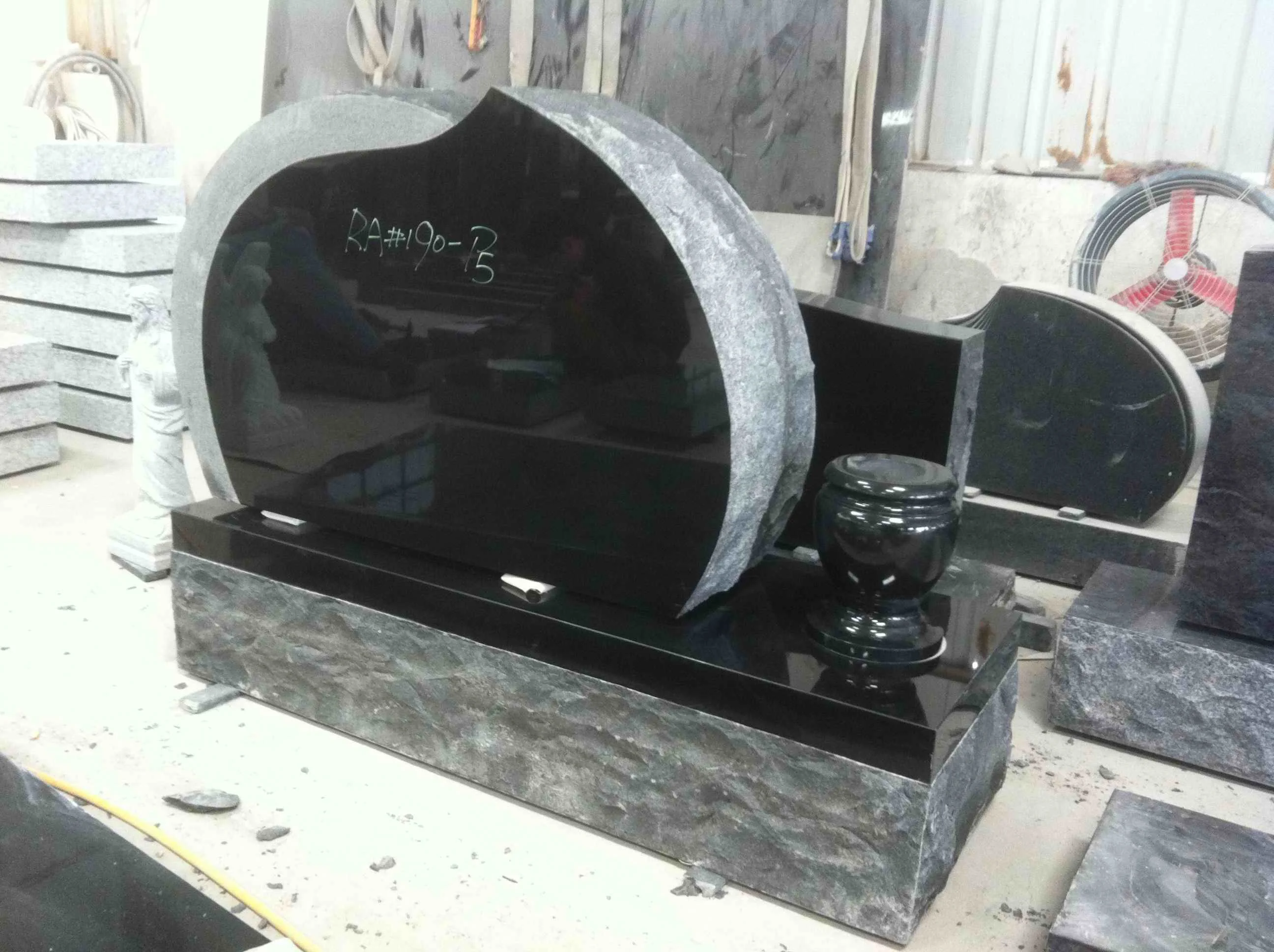 Cartoon tombstone with custom engraved picture cemetery headstone flower vase elegant headstone with flower holder