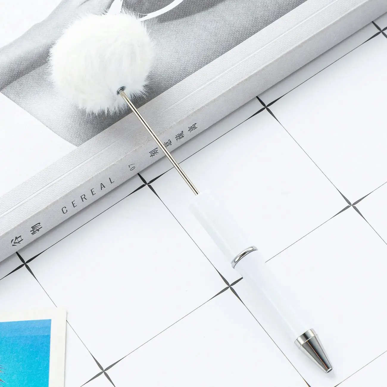 Creative diy hairball beaded pen cute wind fluffy advertising gift pen Hairball beaded ballpoint pen wholesale