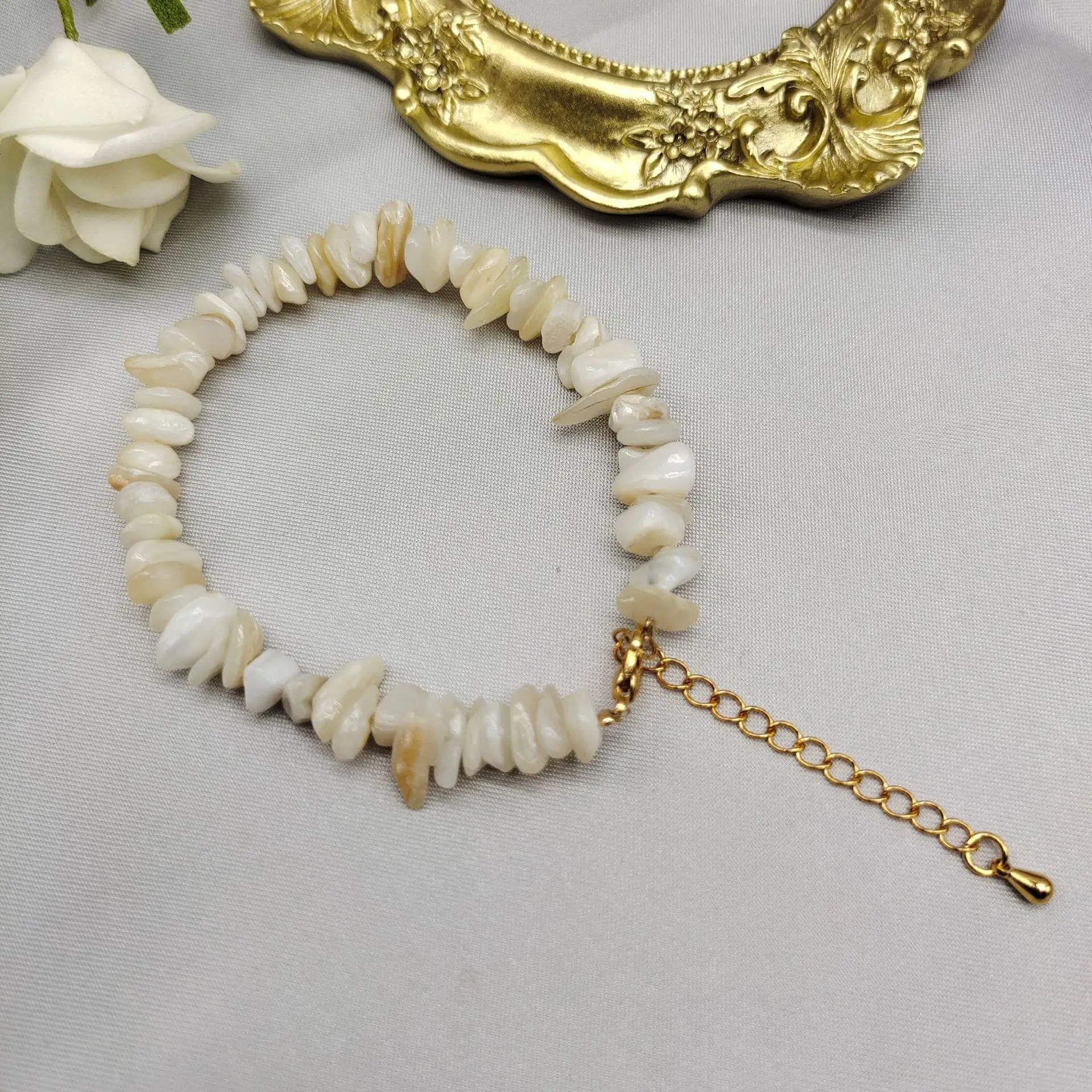 Stylish irregular natural crystal pink amethyst topaz stone beads bracelet for women