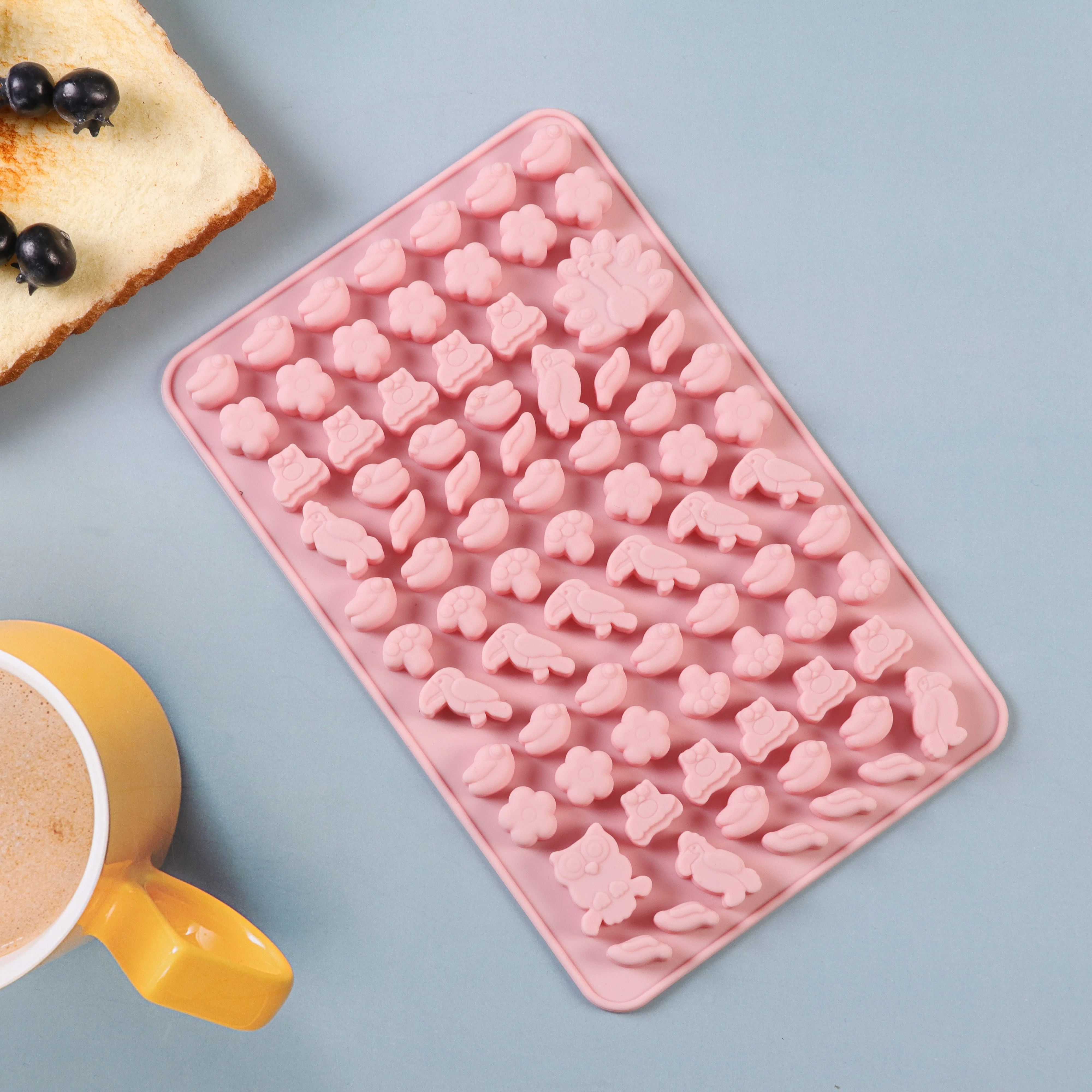 Gummy Jelly Bear Molds 50-Cavity Silicone Bear Candy Moulds Molds Chocolate Molds Ice Cube Trays Non Stick Reusable DIY Baking