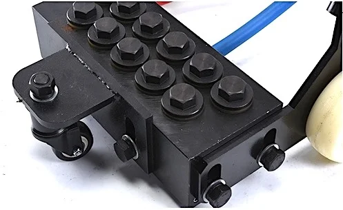 11 piston Pneumatic scaler 82 lbs 10000 BPM carbide tipped heads quickly fracture even the toughest materials Marine tools