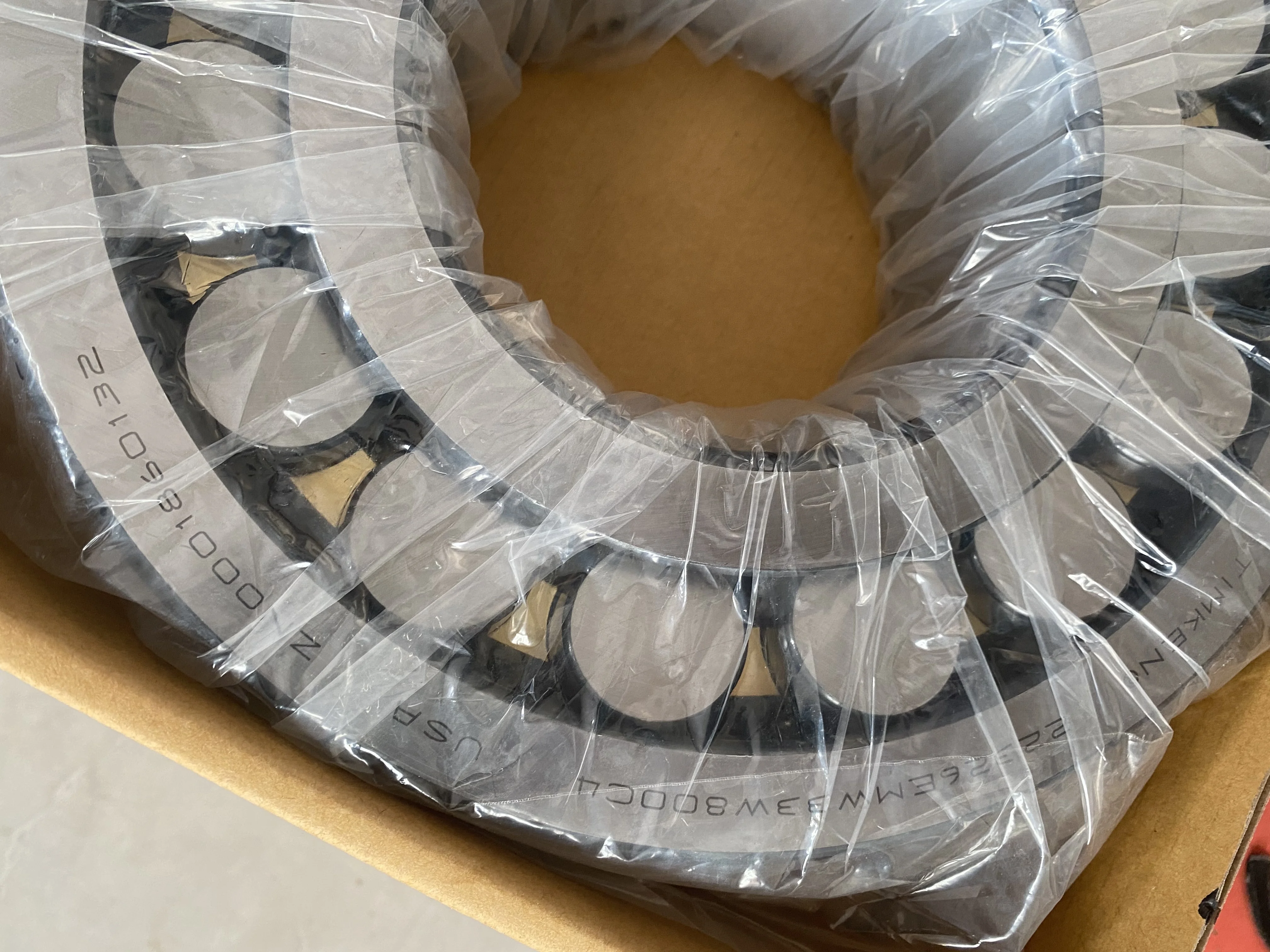 China Double Row Spherical Roller Bearing with Brass Cage 23036 Ca/W33 NTN NSK Koyo Timken Bearing Roller Bearing