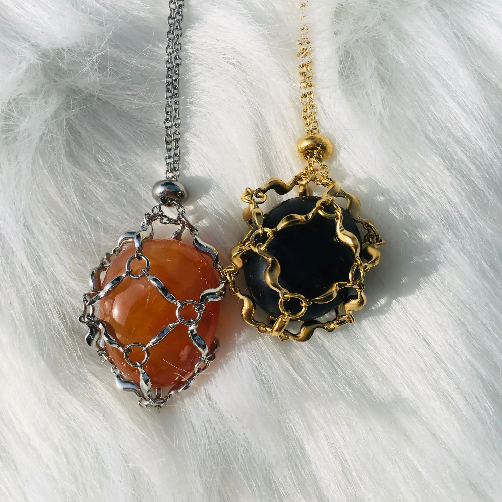 YICAI Random Gems Gemstone Handmade Bead Chain Cage Pendant Necklace Adjustable Stainless Steel Crystal Net Necklace