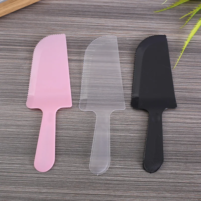 Direct Selling Individually Wrapped Frosted Black Pink Transparent Plastic Cake Cutter Disposable Birthday Cake Knife