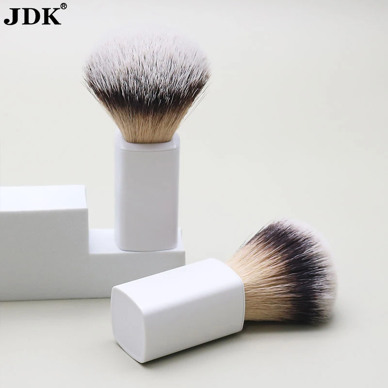 Factory Import From China Faux Ox Horn Wood Handle Men Shaving Brush Badger Hair Beard Brush