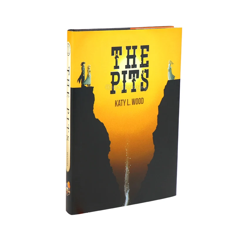 China Publishing Service Holographic Foil Book Custom Hardback Book Printing Sprayed Edges